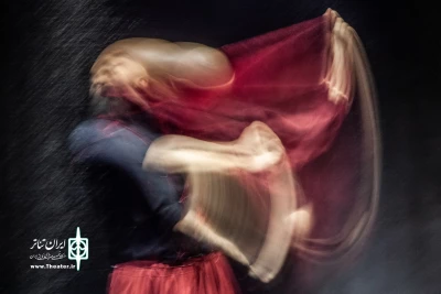 نگاهی به نمایش «تاری»

اندامِ معلق