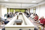 دیدار و نشست خبری حمید نیلی به مناسبت روز خبرنگار