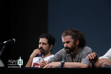جلسه نقد و بررسی نمایش تاری
