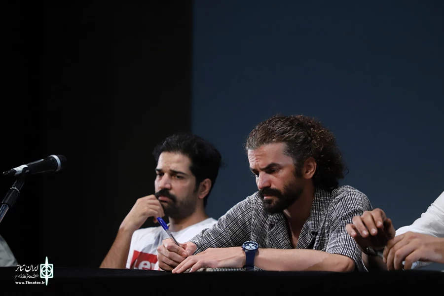 جلسه نقد و بررسی نمایش تاری