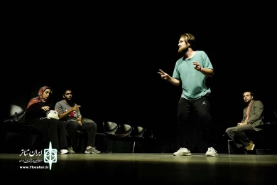 آنچه در مترو می‌گذرد یا گذشته است