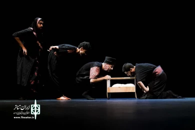 بازیخانه قیاس الدین مع الفارق