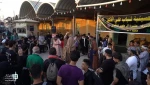 روایتی از واقعه عاشورا با نوای سرود و تعزیه برای زائران کربلا 3