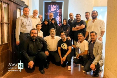 خانواده «احمد دلجو» به تماشای «خالی» نشستند