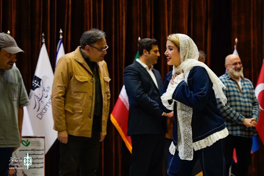 اختتامیه سیزدهمین جشنواره تئاتر خیابانی شهروند لاهیجان برگزار شد 8