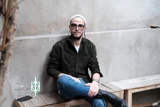 جابر رمضانی «آدمبچه» را در تماشاخانه‌ ایرانشهر روی صحنه می‌برد