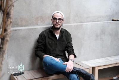 جابر رمضانی «آدمبچه» را در تماشاخانه‌ ایرانشهر روی صحنه می‌برد