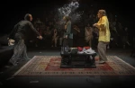 تمدید اجرا و تغییر ساعت نمایش «بی‌پایانی...» در تئاتر شهر 2