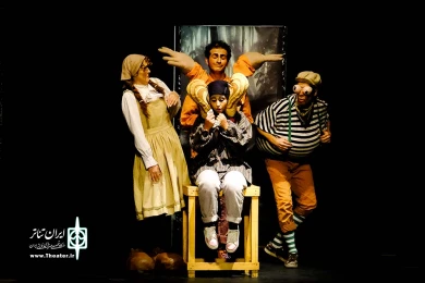 دختر کفش عروسکی