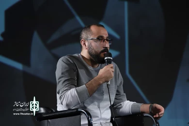 نشست نقش بازیگر در تئاتر حرفه ای