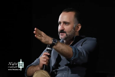 نشست نقش بازیگر در تئاتر حرفه ای