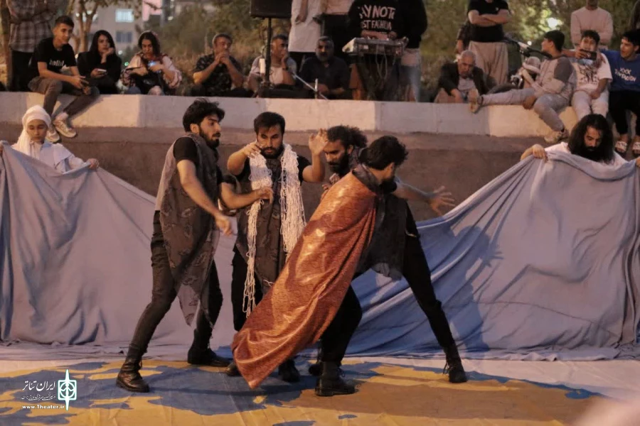 نمایش«زمین» نویسندگی و کارگردانی افشین خدری رتبه نخست کارگردانی و جایزه بزرگ این رویداد کلان هنری را کسب کرد. 2