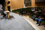 جلسه هم اندیشی با کارگردان های سی و چهارمین جشنواره تئاتر استانی یزد برگزار شد. 5