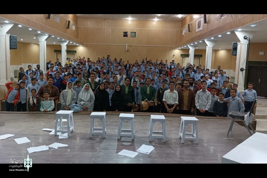 اجرا‌های عموم نمایش «خاطرات یک مادر آلزایمری» آغاز شد 6