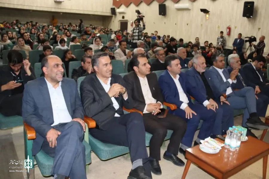 بخش خیابانی سی و ششمین جشنواره تئاتر استان آذربایجان شرقی به ایستگاه پایانی رسید 3