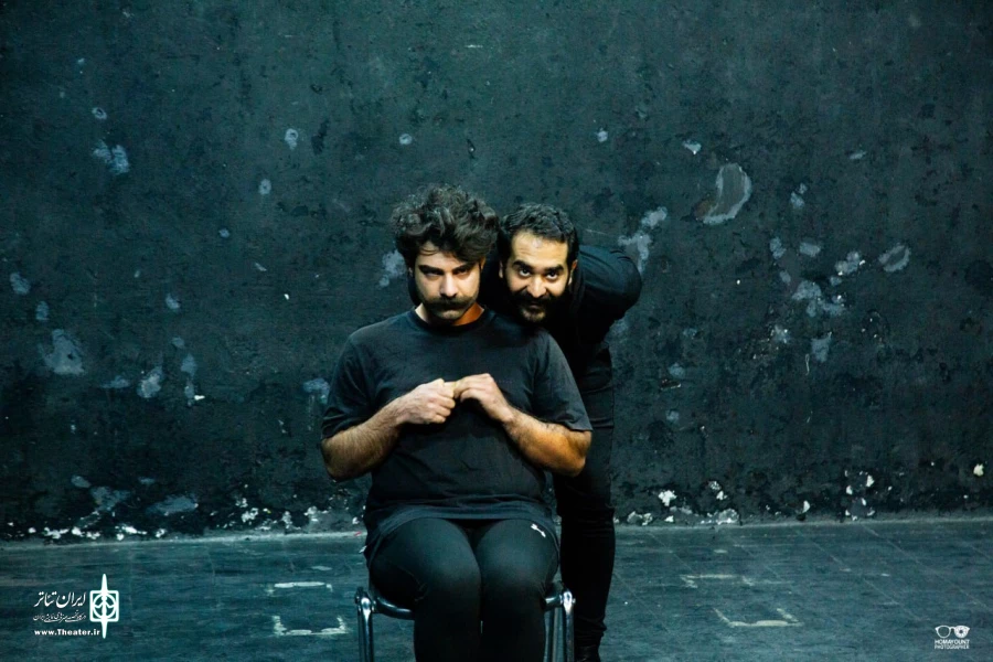 «آدام ر» به خانه نمایش دا رسید 2