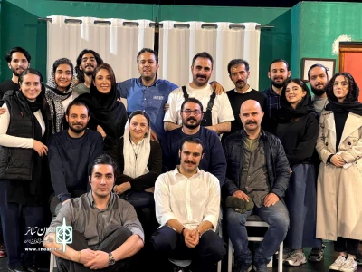 گلاب آدینه و علی مصفا به تماشای نمایش «بهمن» نشستند