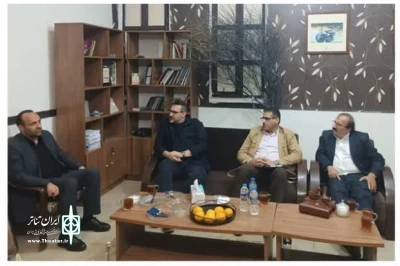 در دومین روز از سیزدهمین جشنواره تئاتر البرز

نماینده مردم کرج در مجلس شورای اسلامی به دیدن یک نمایش نشست