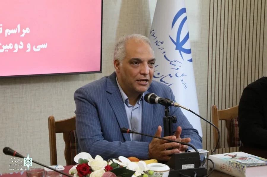 تجلیل از عوامل اجرایی جشنواره تئاتر استان اردبیل/ عکاس: ولی الله ارجمند