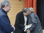 نشست صمیمی مدیر کل هنرهای نمایشی ایران با جمعی از هنرمندان تئاتر آذربایجان‌غربی برگزار شد.
 3