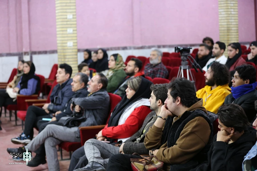 کارگاه فضا اجرا و بازیگر توسط افشین خدری برگزار شد. 3