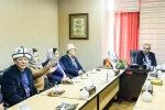 دیدار اتابک نادری با هنرمندان ازبک شرکت کننده در جشنواره عروسکی تهران-مبارک