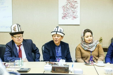 دیدار اتابک نادری با هنرمندان قرقیزستان