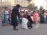 نمایش« زندگی درد مشترک » در آذر ماه 1403 در روستا های دهگلان اجرا شد.  2