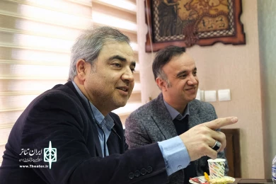 نشست مدیرکل هنرهای نمایشی با گروه های بین الملل از کشور  روسیه و فرانسه برگزار شد