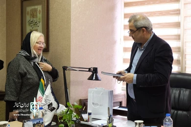 نشست مدیرکل هنرهای نمایشی با گروه های بین الملل از کشور  روسیه و فرانسه برگزار شد