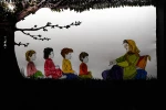 شش جوجه کلاغ و یک روباه