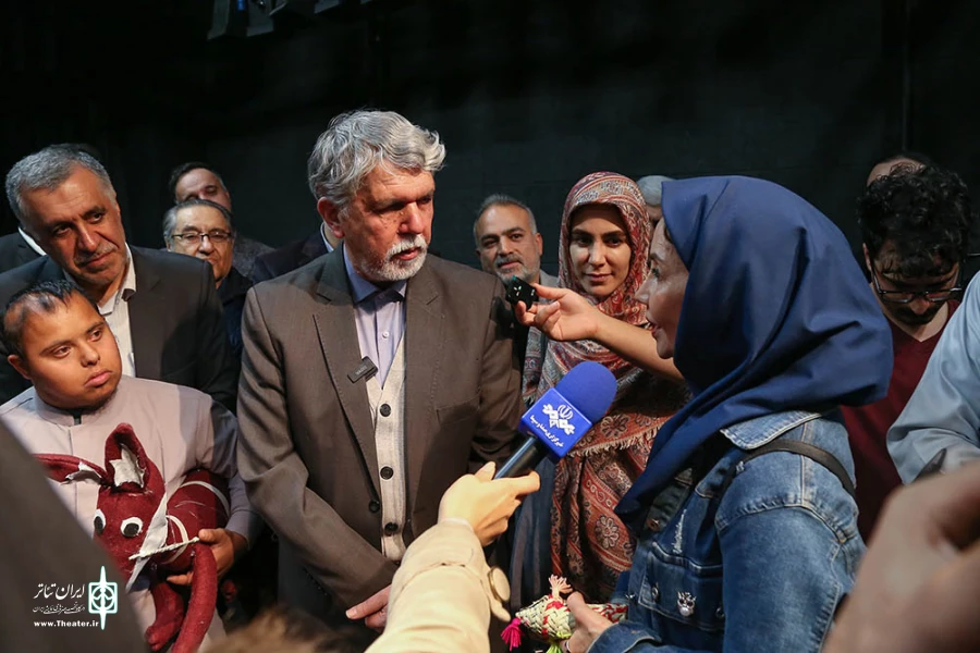 وزیر فرهنگ و ارشاد اسلامی مهمان جشنواره تئاتر عروسکی