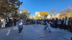 نمایش «به ش»  از 17 تا 21 آذر ماه 1403 در سطح شهر سنندج برای عموم اجرا شد. 2
