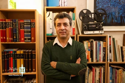 فارِس باقری نمایش «پیوتر اوهه» را به صحنه می‌آورد