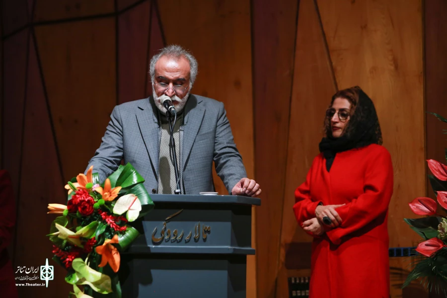 مراسم رونمایی کتاب «صحنه عشق من است» و تقدیر از ادنا زینلیان برگزار شد 8