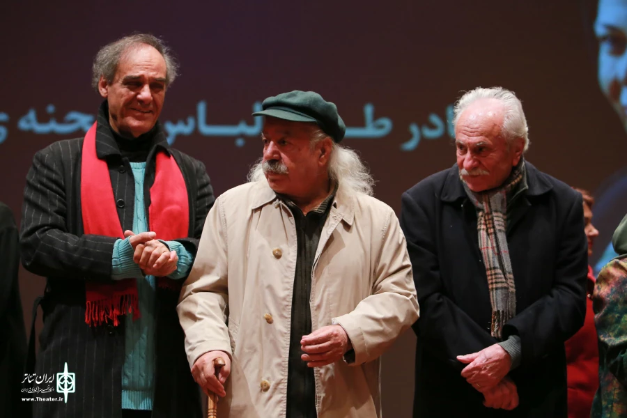 مراسم رونمایی کتاب «صحنه عشق من است» و تقدیر از ادنا زینلیان برگزار شد 13