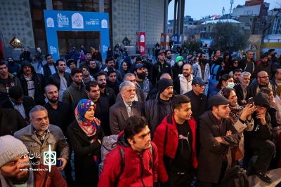 گزارش دومین روز از جشنواره چهل‌وسوم تئاتر فجر:

مهمانی بزرگان؛ از وزیر تا شوالیه ادب‌ و هنر ایران