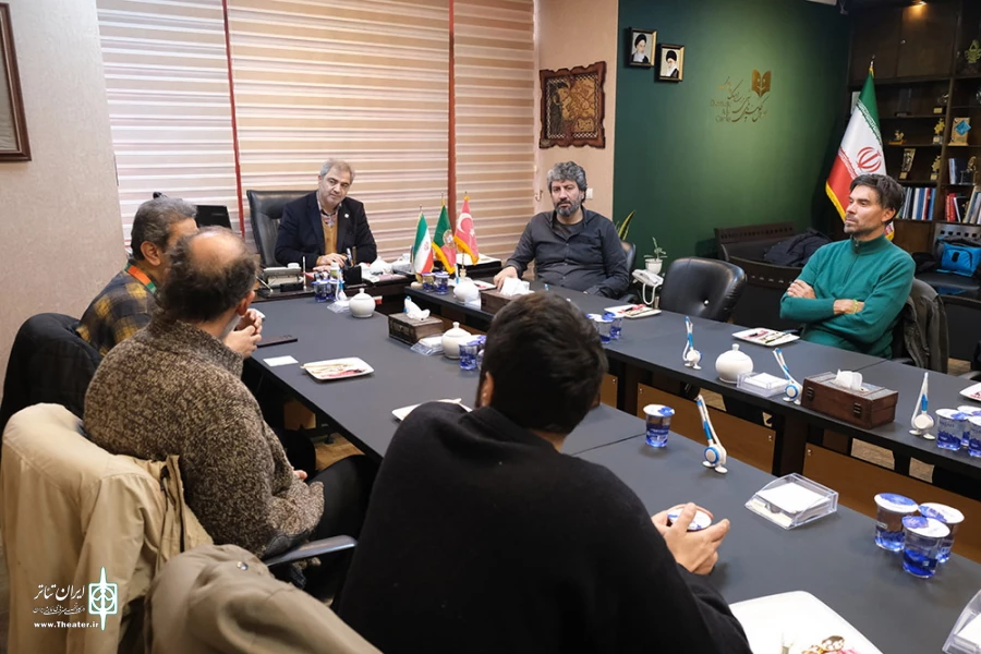 دیدار ونشست اتابک نادری با هنرمندان کشور ترکیه و پرتقال