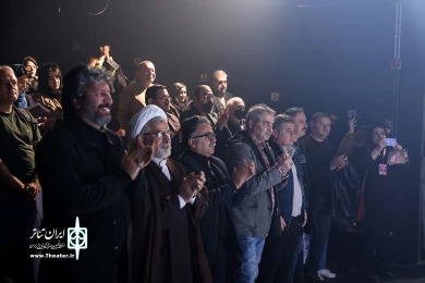 تقدیر از هنرمندان عراقی شرکت کننده در چهل و سومین جشنواره بین المللی تئاتر فجر