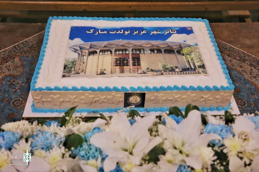 تولد ۵۲سالگی تئاتر شهر برگزار شد
تئاتر شهر ۵۲ ساله شد 7