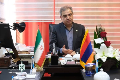نشست  اتابک نادری با هنرمندان ارمنستان