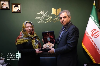 نشست  اتابک نادری با هنرمندان ارمنستان