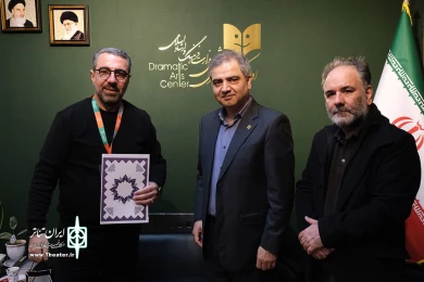 نشست  اتابک نادری با هنرمندان ارمنستان