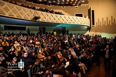 استقبال از نمایش های صحنه ای و خیابانی جشنواره