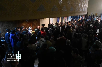استقبال از نمایش های صحنه ای و خیابانی جشنواره