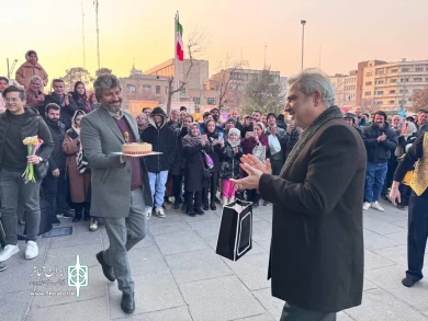 جشن تولد ابوالفضل همراه از داوران بخش خیابانی تئاتر فجر