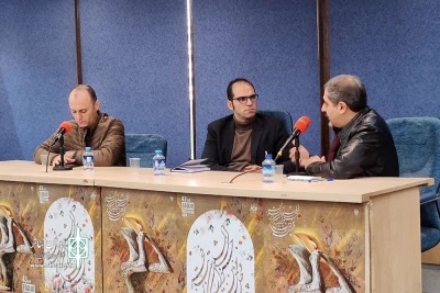 در نشست بررسی مسائل توسعه تئاتر مطرح شد؛

تئاتر دارای ماهیتی زنده و سیال است