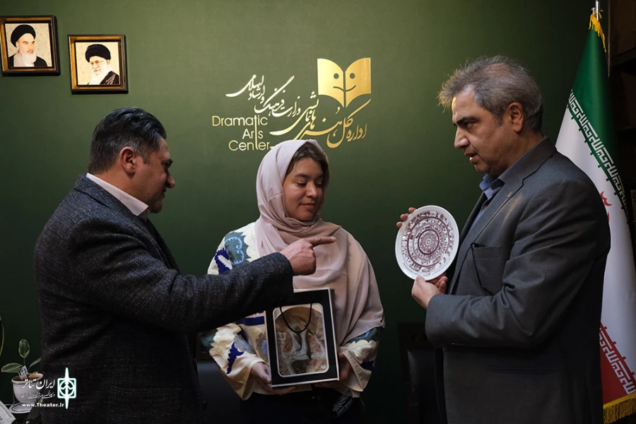 دیدار اتابک نادری با گروه نمایش کشور روسیه
