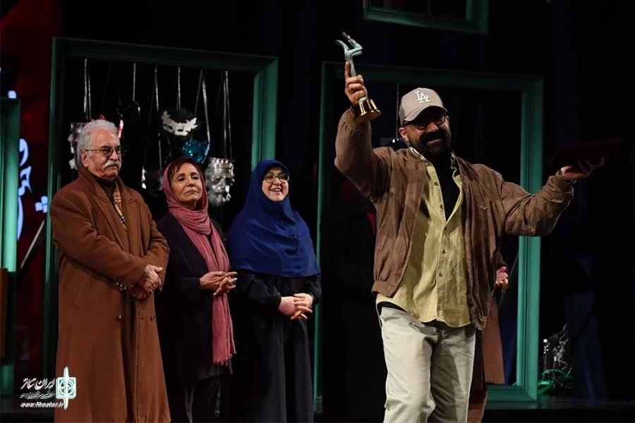 جشنواره چهل‌وسوم تئاتر فجر در ایستگاه پایانی 4