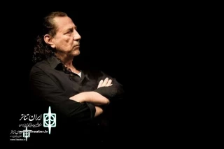 Massoud Delkhah on stage acting